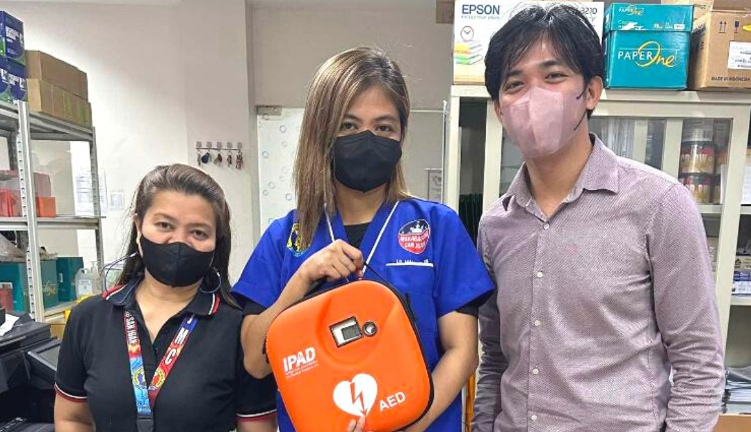 Successful delivery of CU Medical IPAD CU-SP1 Automated External Defibrillator (AED) at the San Juan Medical Center in San Juan City, Metro Manila.